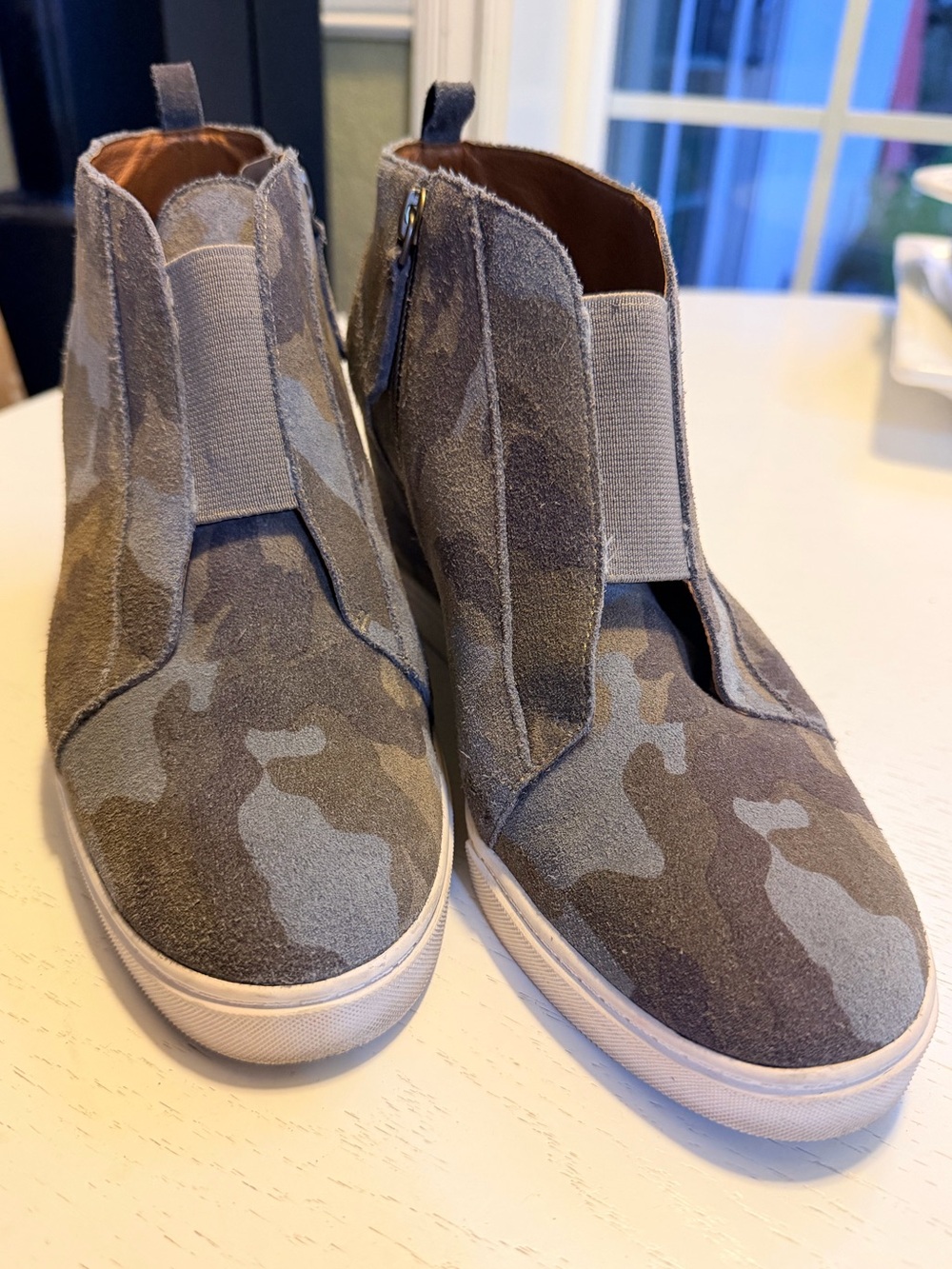 Linea Paolo women’s Suede wedge Sneakers in camouflage